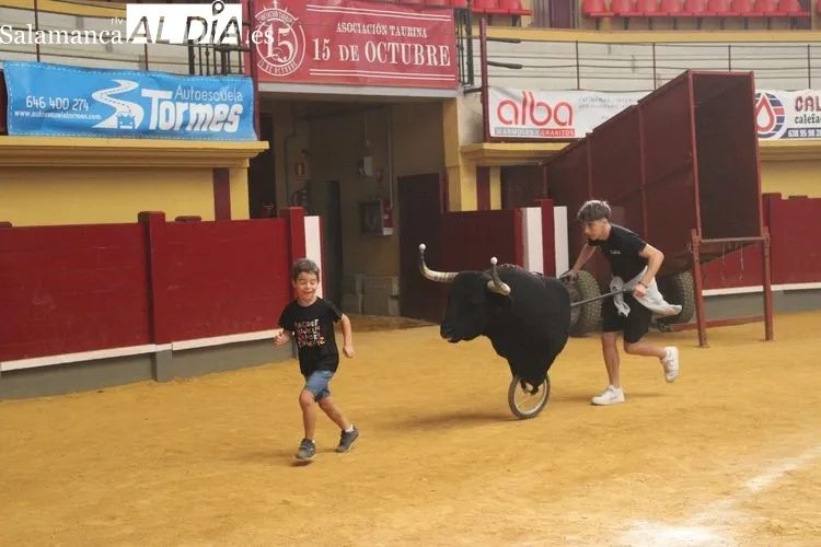 Foto 8 - Los m&aacute;s peque&ntilde;os comienzan su gran d&iacute;a con un encierro infantil