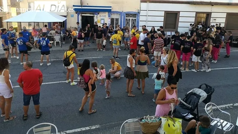 Foto 3 - La Fregeneda abre sus fiestas de verano con una paella multitudinaria