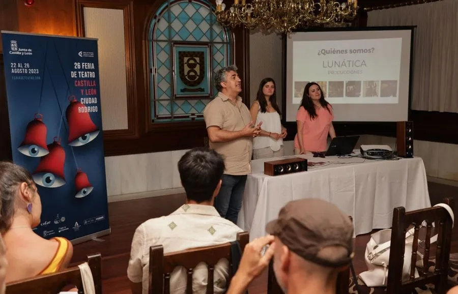 Foto 4 - Andaluc&iacute;a subraya su presencia en la Feria de Teatro de Ciudad Rodrigo