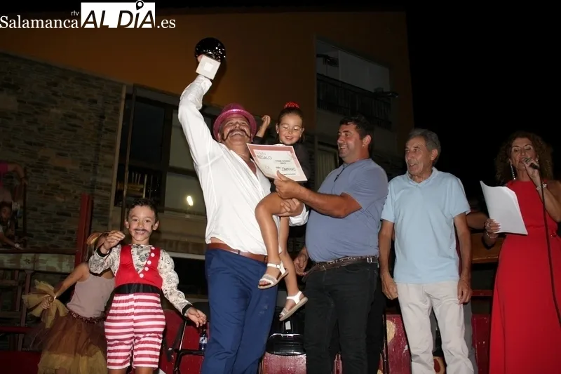 El ‘yotuber’ Martín Crespo y las peñas protagonizan el inicio de las fiestas de Vilvestre / SILVESTRE
