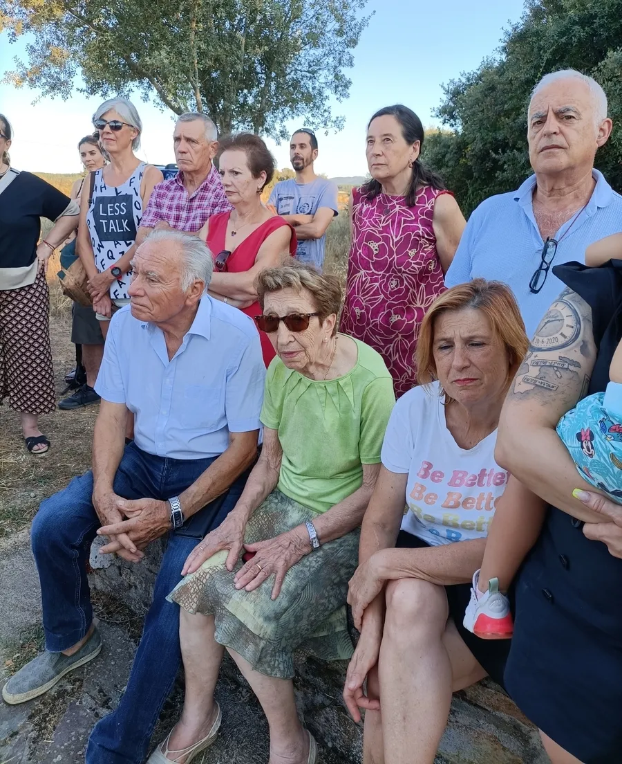 Foto 8 - El homenaje de Robleda a sus v&iacute;ctimas de la represi&oacute;n franquista suma la proyecci&oacute;n de un documental