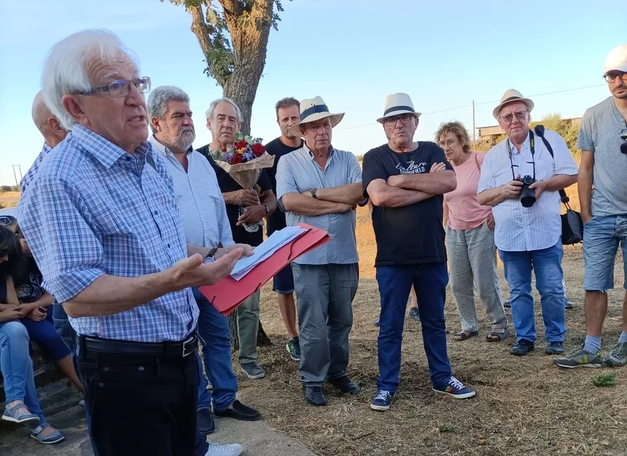 Foto 7 - El homenaje de Robleda a sus v&iacute;ctimas de la represi&oacute;n franquista suma la proyecci&oacute;n de un documental