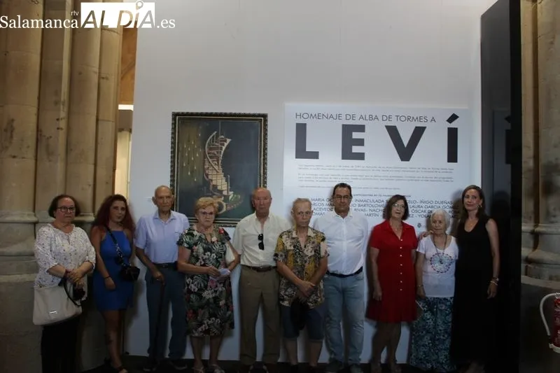 Foto 3 - Lev&iacute; Izquierdo recibe un homenaje a su trayectoria en forma de exposici&oacute;n