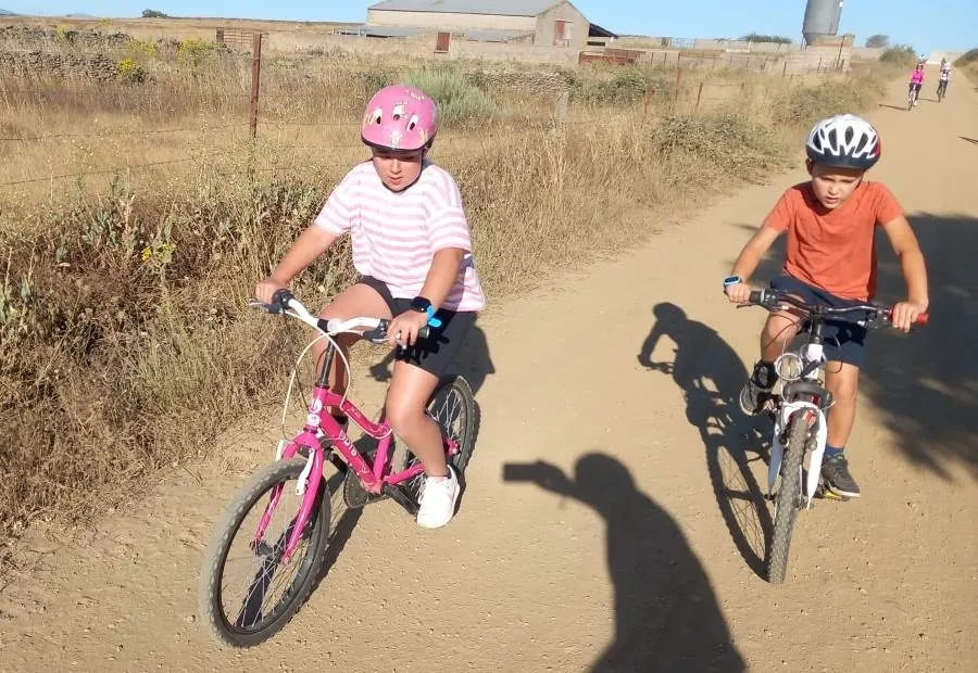 Foto 9 - Unos 25 ni&ntilde;os realizan una ruta BTT en El Sah&uacute;go