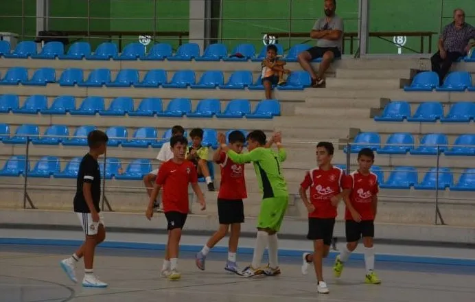 Foto 4 - Cojos FC gana la &lsquo;Final Four Amiguetes&rsquo;