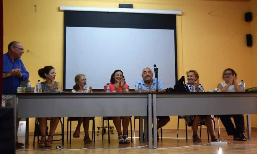 Foto 6 - Chema S&aacute;nchez gana con &lsquo;Va por ti preciosa&rsquo; el Certamen de Relatos de Aldea del Obispo