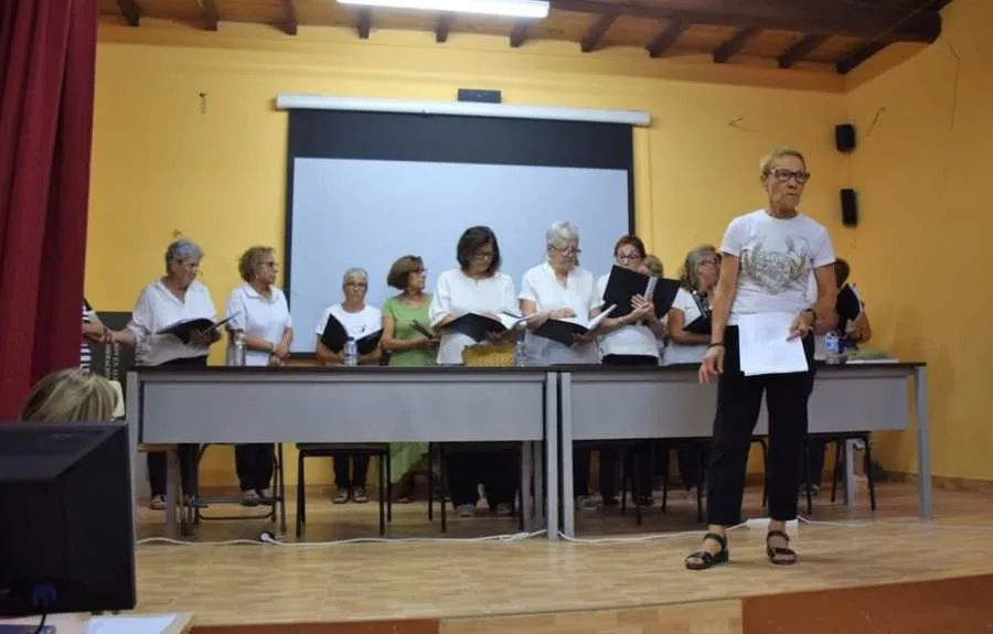 Foto 3 - Chema S&aacute;nchez gana con &lsquo;Va por ti preciosa&rsquo; el Certamen de Relatos de Aldea del Obispo