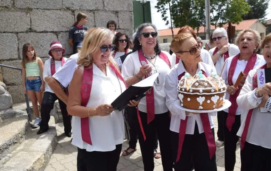 Foto 4 - Recaudados 1.750&euro; en la Subasta de las Roscas de Nuestra Se&ntilde;ora en Aldea del Obispo