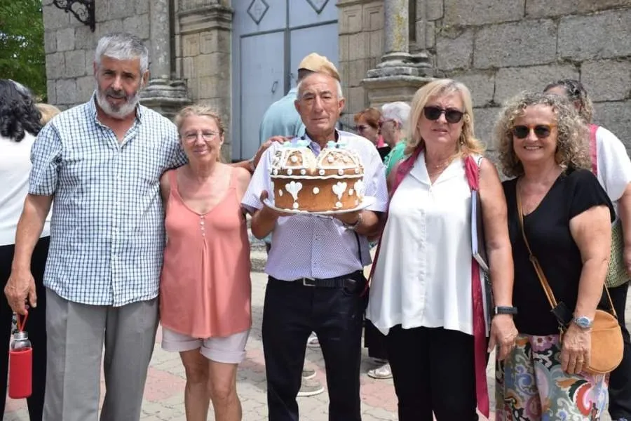 Foto 8 - Recaudados 1.750&euro; en la Subasta de las Roscas de Nuestra Se&ntilde;ora en Aldea del Obispo