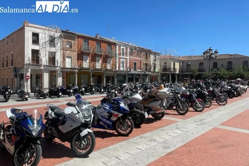 La Plaza de la Constitución acogía la VII Biker Day Ciudad de Peñaranda