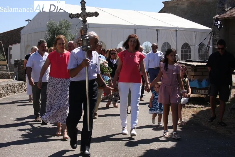 Actos religiosos y paella en Ahigal de Villarino / SILVESTRE 