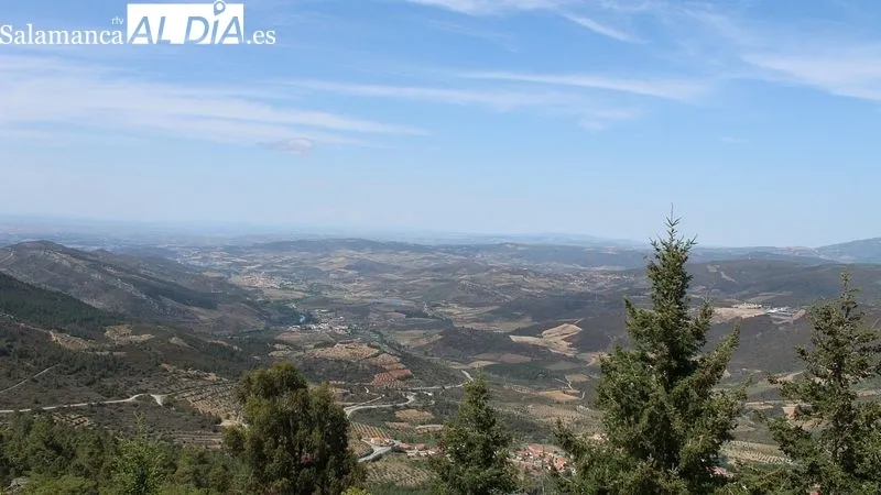 Multitud de peregrinos acuden a uno de los santuarios marianos más importantes de Portugal | FOTOS: MARTÍN-GARAY