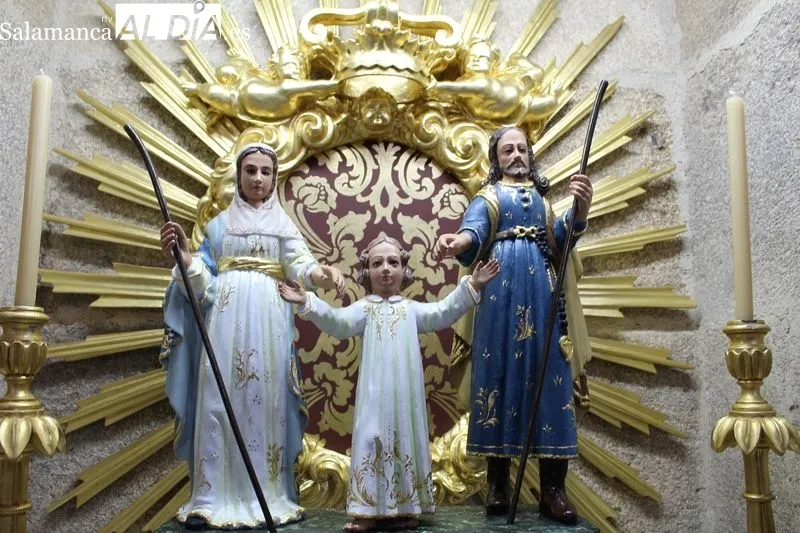 Multitud de peregrinos acuden a uno de los santuarios marianos más importantes de Portugal | FOTOS: MARTÍN-GARAY