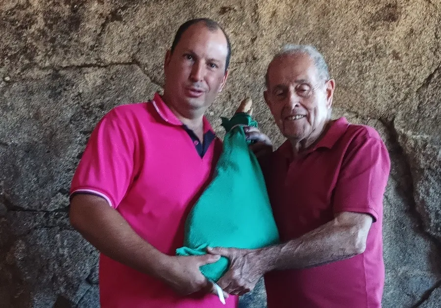 Foto 5 - Los jubilados protagonizan el arranque de las fiestas de Casillas de Flores
