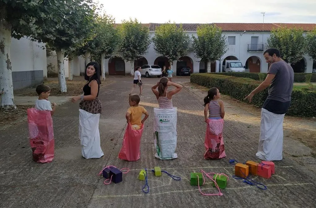 Foto 3 - &Aacute;gueda estrena sus fiestas de verano con m&aacute;s involucrados de lo esperado