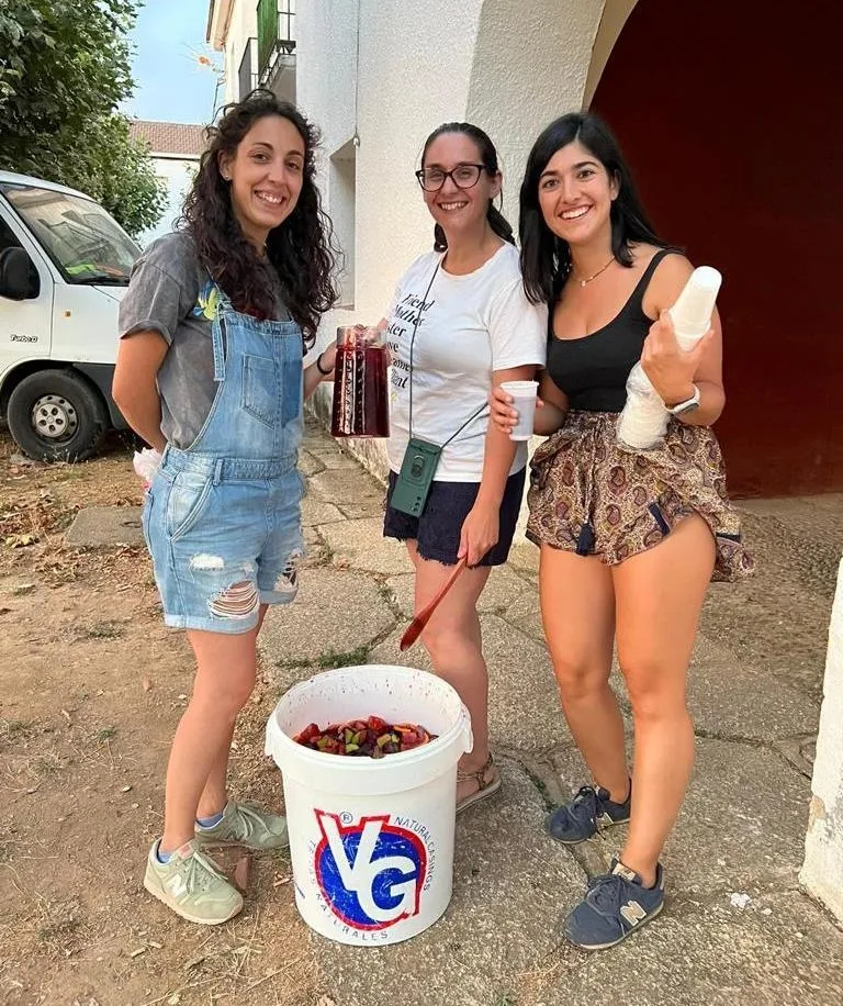 Foto 4 - &Aacute;gueda estrena sus fiestas de verano con m&aacute;s involucrados de lo esperado