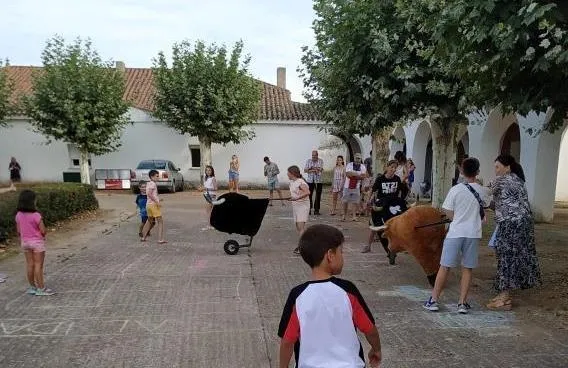 Foto 8 - &Aacute;gueda estrena sus fiestas de verano con m&aacute;s involucrados de lo esperado