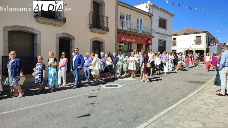 Los actos religiosos en honor a la Virgen de los Caballeros daban paso a dos encierros con novillos de Galache / CORRAL 