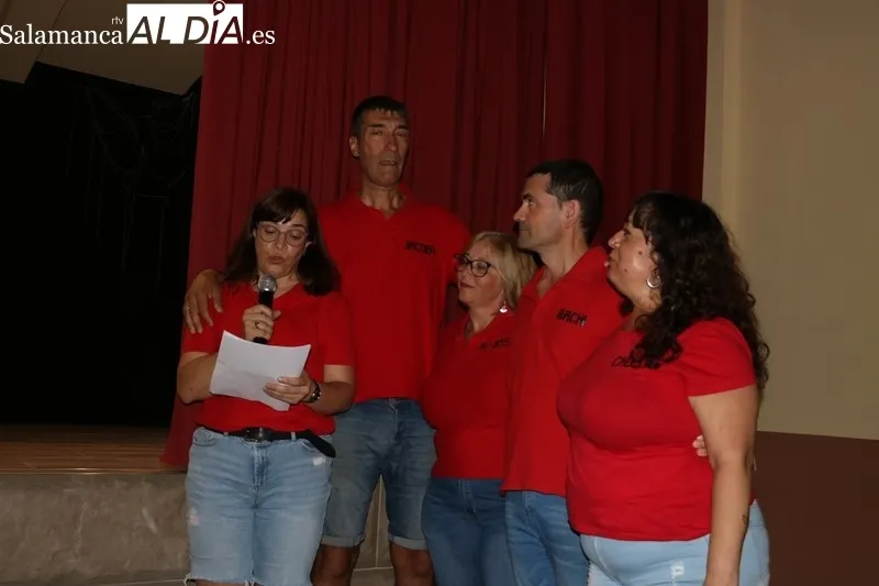 Inicio oficial de las fiestas de San Lorenzo en La Zarza de Pumareda / CORRAL