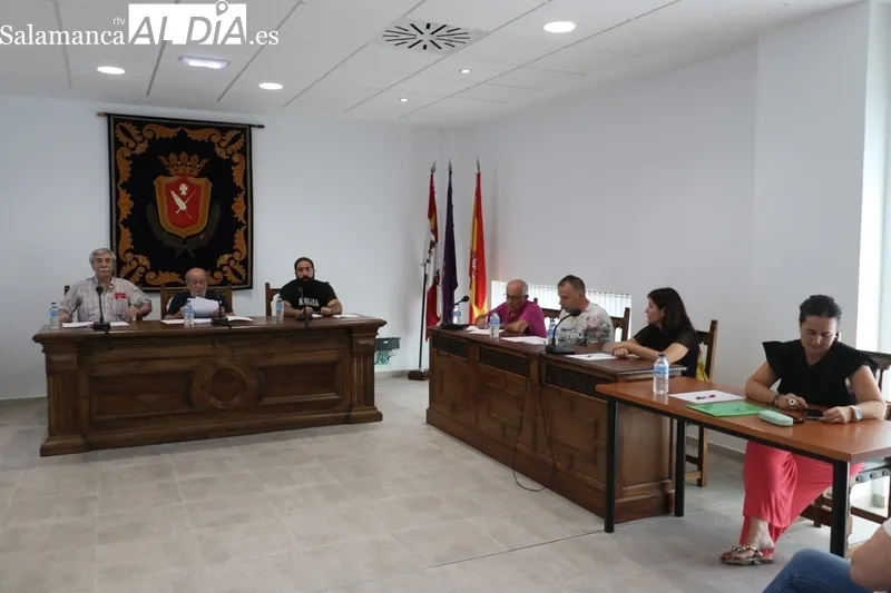 El primer pleno de la legislatura 2023-2027, de trámite, contó con una secretaria nombrada por la Diputación de Salamanca / CORRAL