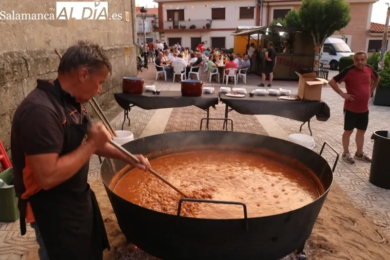 Reconocimientos en Saucelle para despedir las fiestas de San Lorenzo / CORRAL 