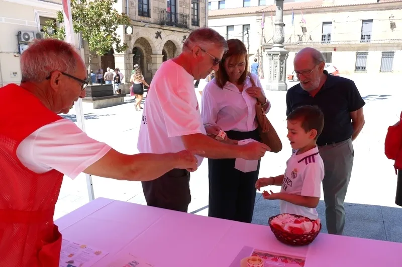 Taller de hidratación en la Plaza de España / CORRAL