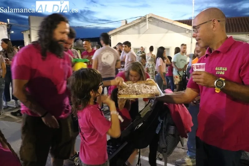Arrancan las fiestas de Cipérez con el pregón de la peña Pichotes  / CORRAL