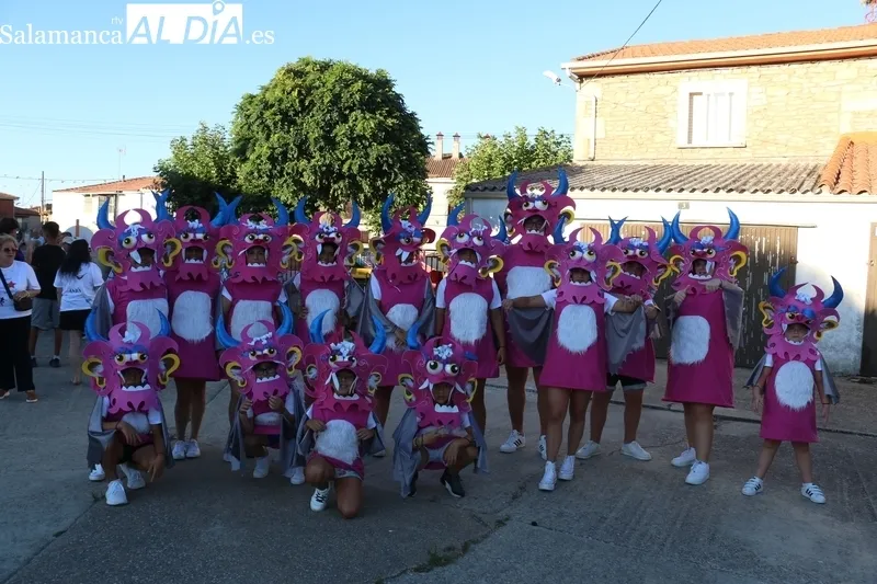 Concurso de disfraces en Almendra a la memoria de Inés Hernández Conde / CORRAL 