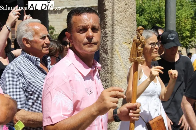 Macotera ha celebrado un año más su multitudinaria procesión de San Roque