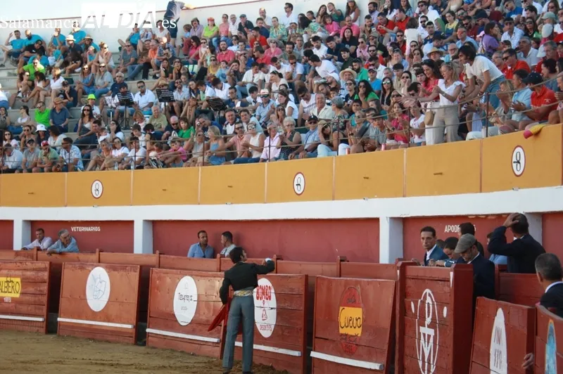 La plaza de toros de Macotera celebraba este viernes un Festival taurino sin picadores