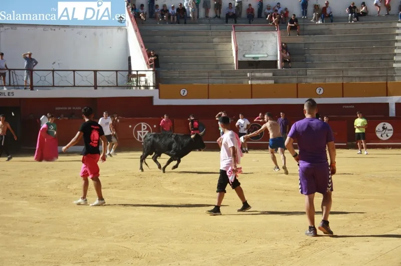 Macotera ha vivido su tradicional encierro a caballo