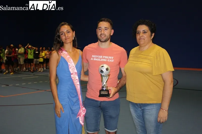 El pabellón municipal acogía las finales de las 32 horas de Fútbol Sala
