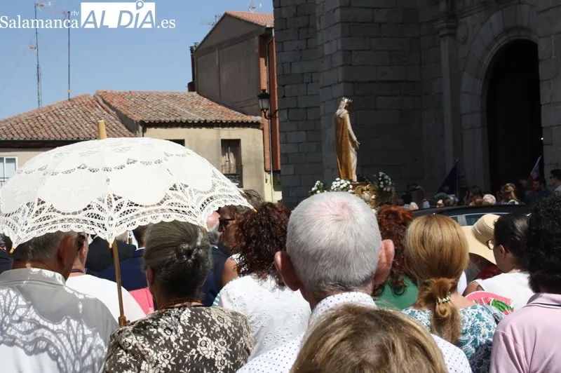 Santa Maria Reina procesionaba por primera vez este martes como patrona de Peñaranda