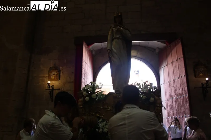 Santa Maria Reina procesionaba por primera vez este martes como patrona de Peñaranda