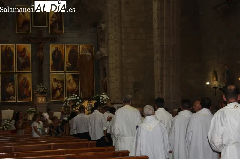 Santa Maria Reina procesionaba por primera vez este martes como patrona de Peñaranda