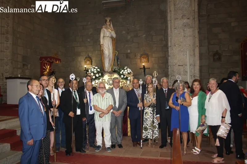 Santa Maria Reina procesionaba por primera vez este martes como patrona de Peñaranda