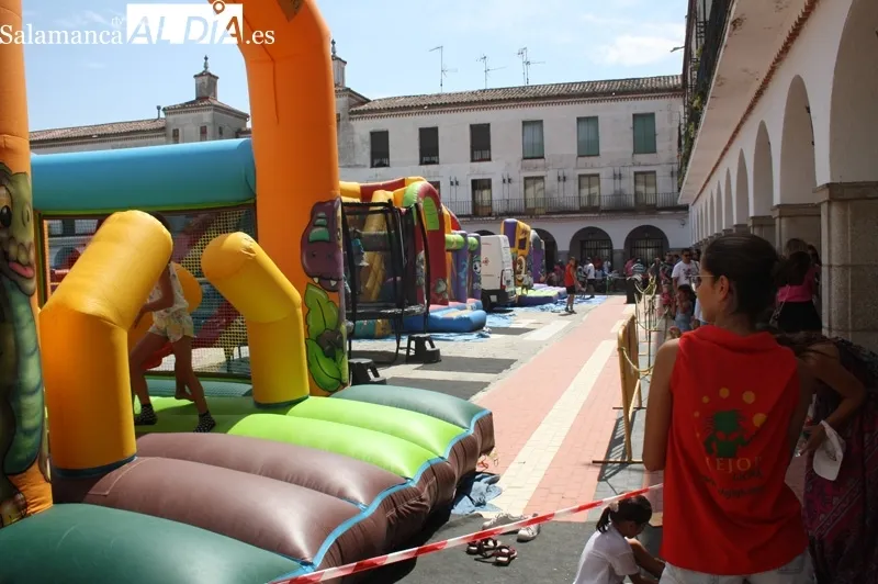 La Plaza Nueva acogía este jueves la Multiaventura infantil