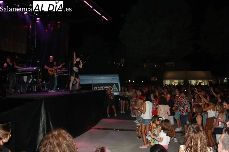 El grupo Mecanomanía ofrecía un concierto en el Parque La Huerta