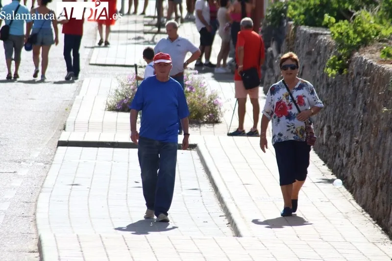 Tercer encierro de las fiestas de Villarino de los Aires, festejo en el que se corrieron cuatro novillos de Valdeflores / CORRAL Y SÁNCHEZ