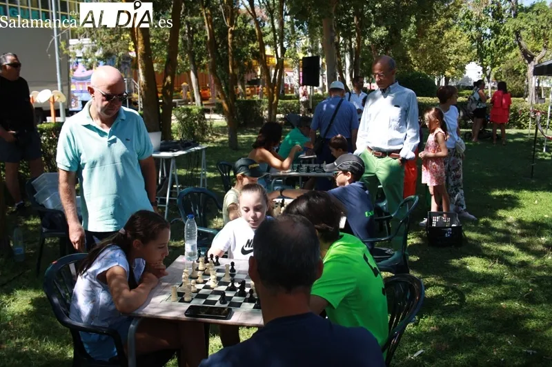 Los Jardines acogía la tradicional Multiactividad infantil con las asociaciones