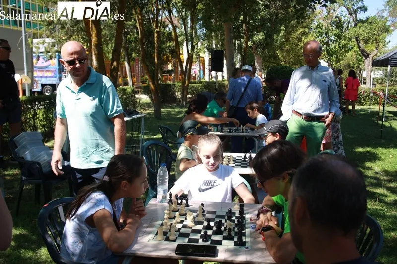 Los Jardines acogía la tradicional Multiactividad infantil con las asociaciones