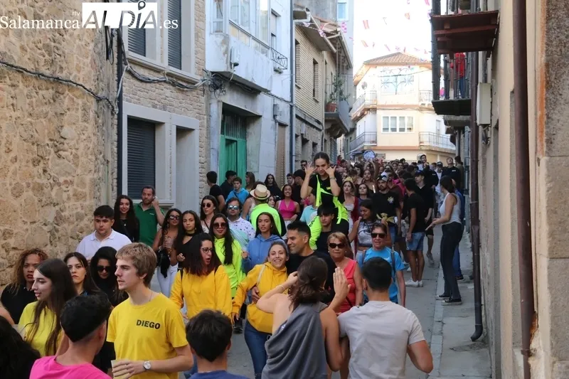 Rápido y bonito encierro de Andoni Rekagorri en Aldeadávila de la ribera este viernes 25 de agosto / CORRAL 