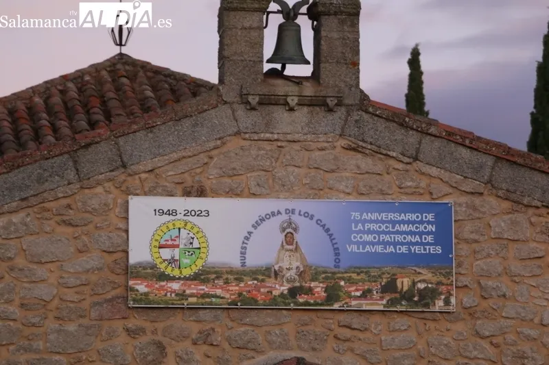 Homenaje a la Virgen de los Caballeros en Villavieja de Yeltes / CORRAL
