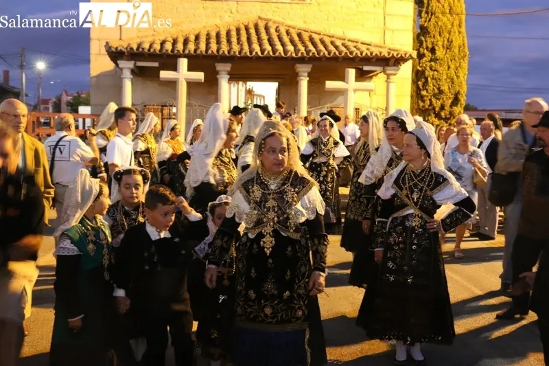 Homenaje a la Virgen de los Caballeros en Villavieja de Yeltes / CORRAL