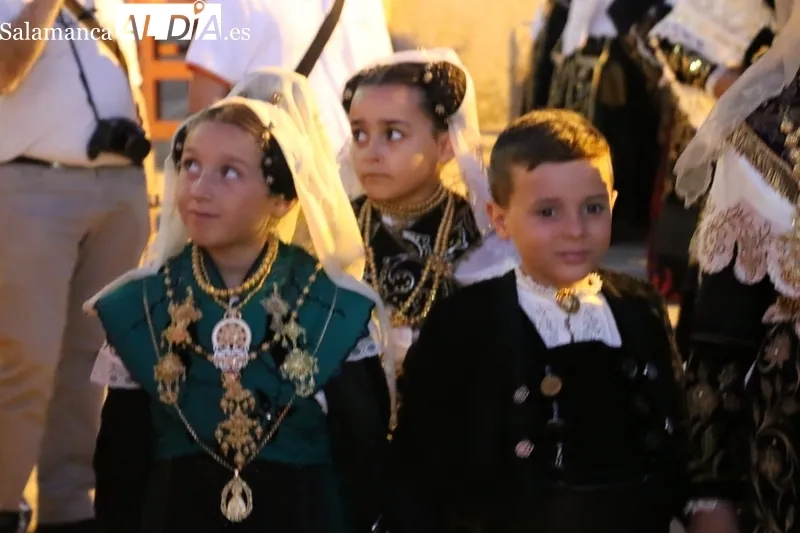 Homenaje a la Virgen de los Caballeros en Villavieja de Yeltes / CORRAL