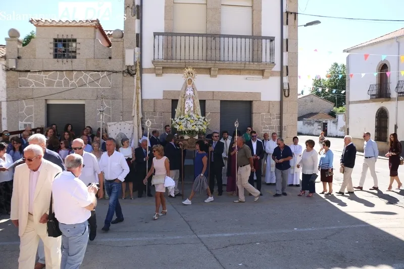 Los actos religiosos en honor a la Virgen de los Caballeros daban paso a dos encierros con novillos de Galache / CORRAL 