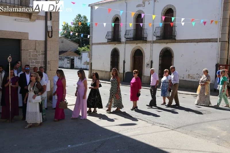 Los actos religiosos en honor a la Virgen de los Caballeros daban paso a dos encierros con novillos de Galache / CORRAL 