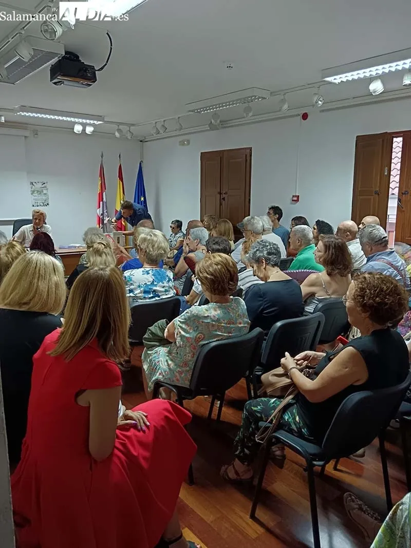 Foto 3 - Lleno de p&uacute;blico en el arranque de las Jornadas de la Cultura Jud&iacute;a de B&eacute;jar