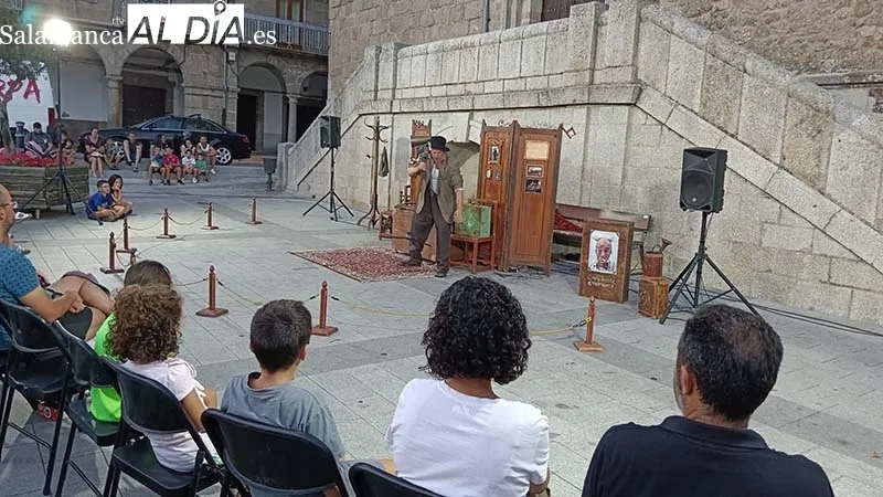 Foto 5 - La Plaza Mayor de B&eacute;jar se convierte en una improvisada pista circense