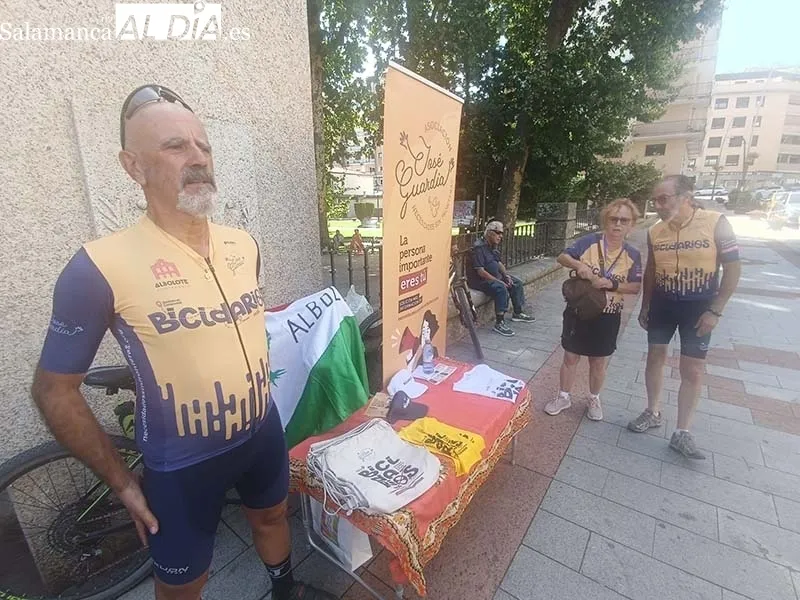 Foto 4 - &ldquo;Bicidarios&rdquo; aterriza en B&eacute;jar para seguir sumando kil&oacute;metros de solidaridad